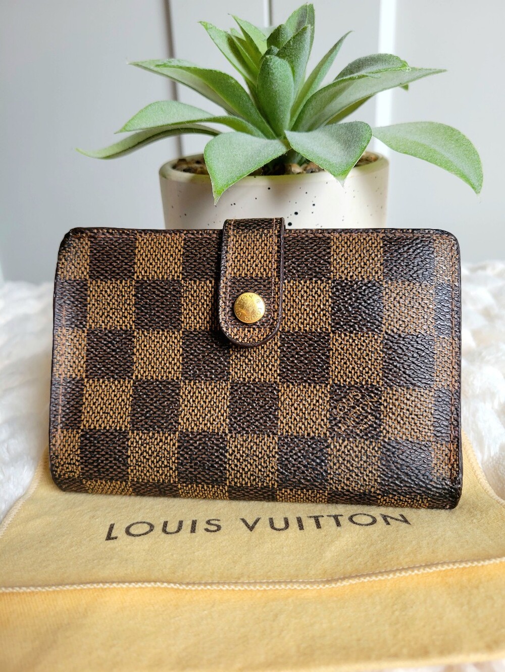 💕 Louis Vuitton Coin Purse Compact Wallet - Brown Damier Ebene Canvas